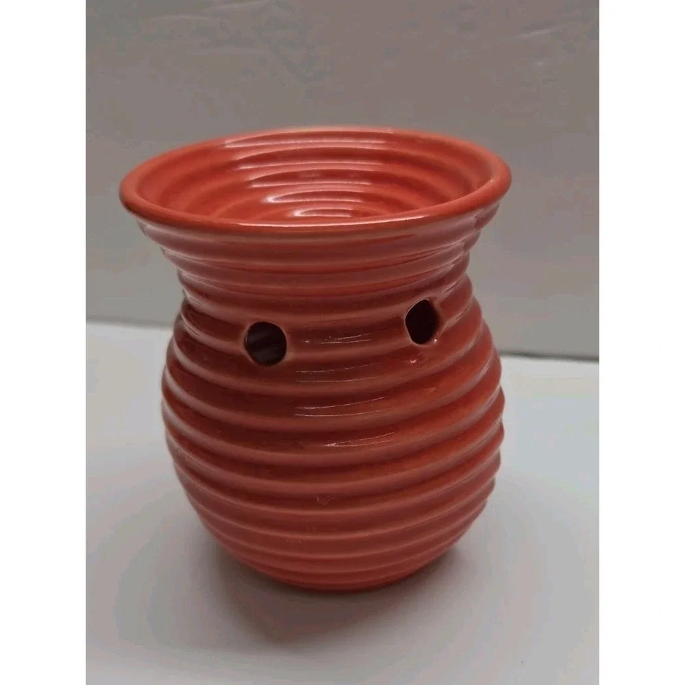 Two Yankee Candle Wax Tart Warmers 5